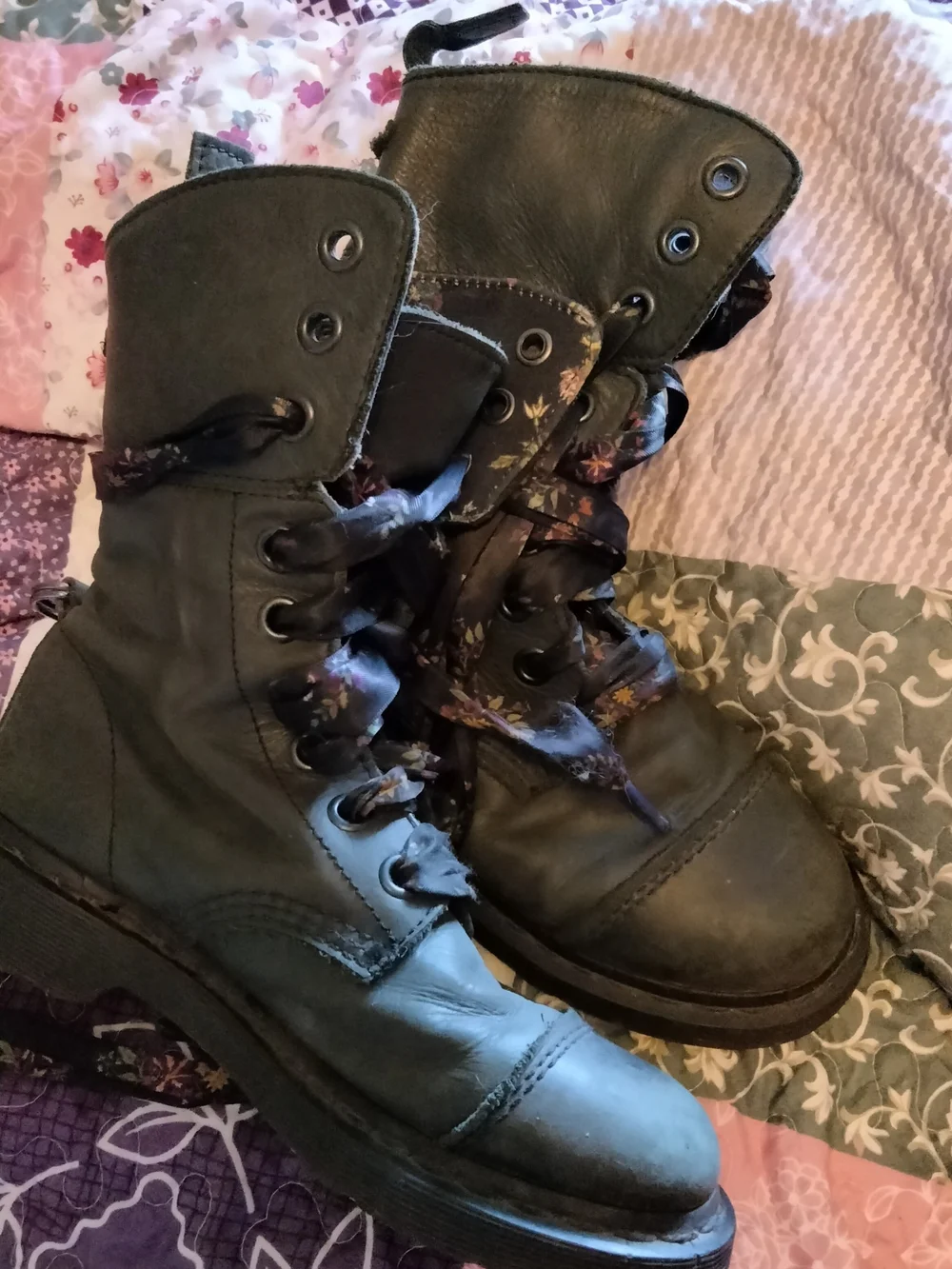 Dark Teal Convertible Floral-Lined Lace-Up Combat Boots By Doc Martens - Picture 3 of 7